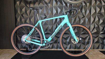 Bianchi Arcadex Comp 610 2026 usata — vista laterale