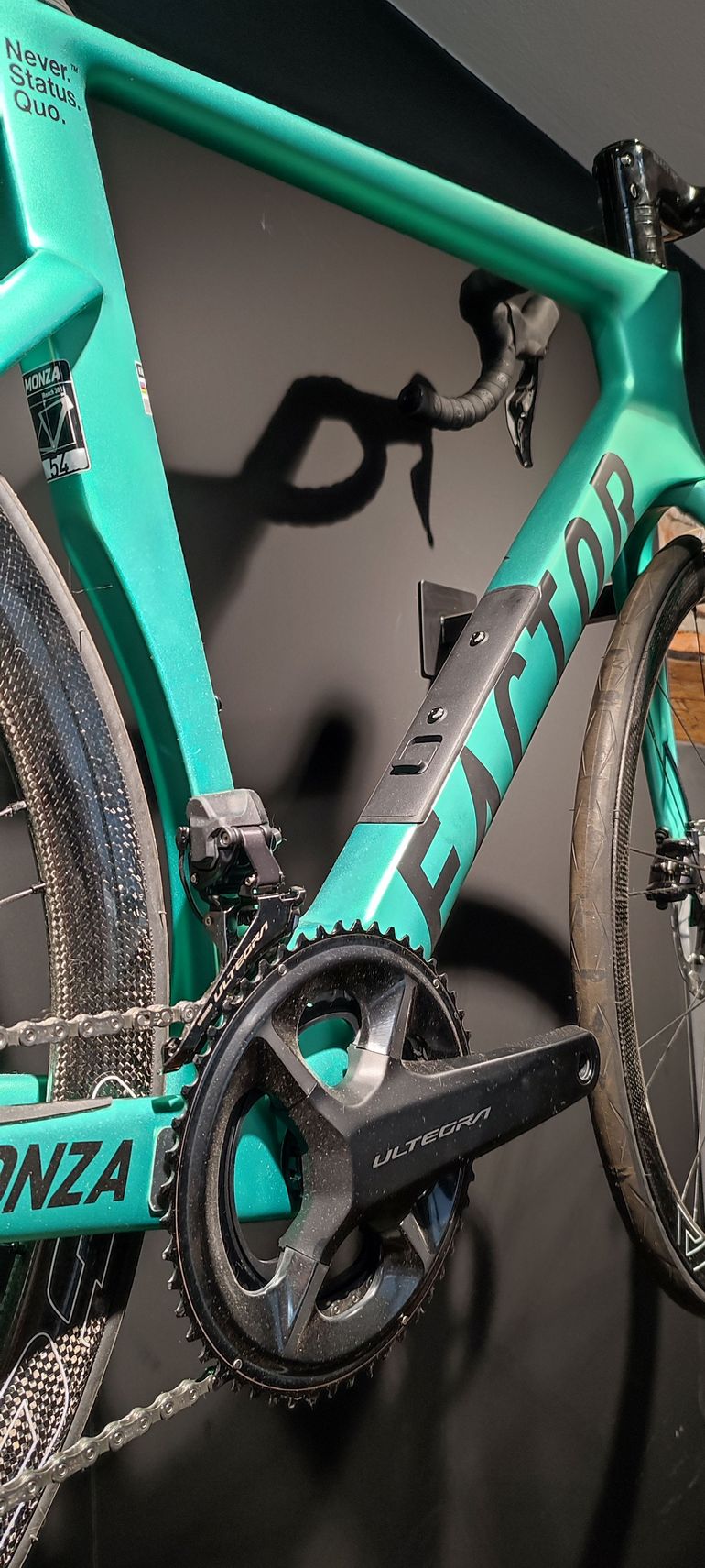 Factor Monza 2025 — Bici usata