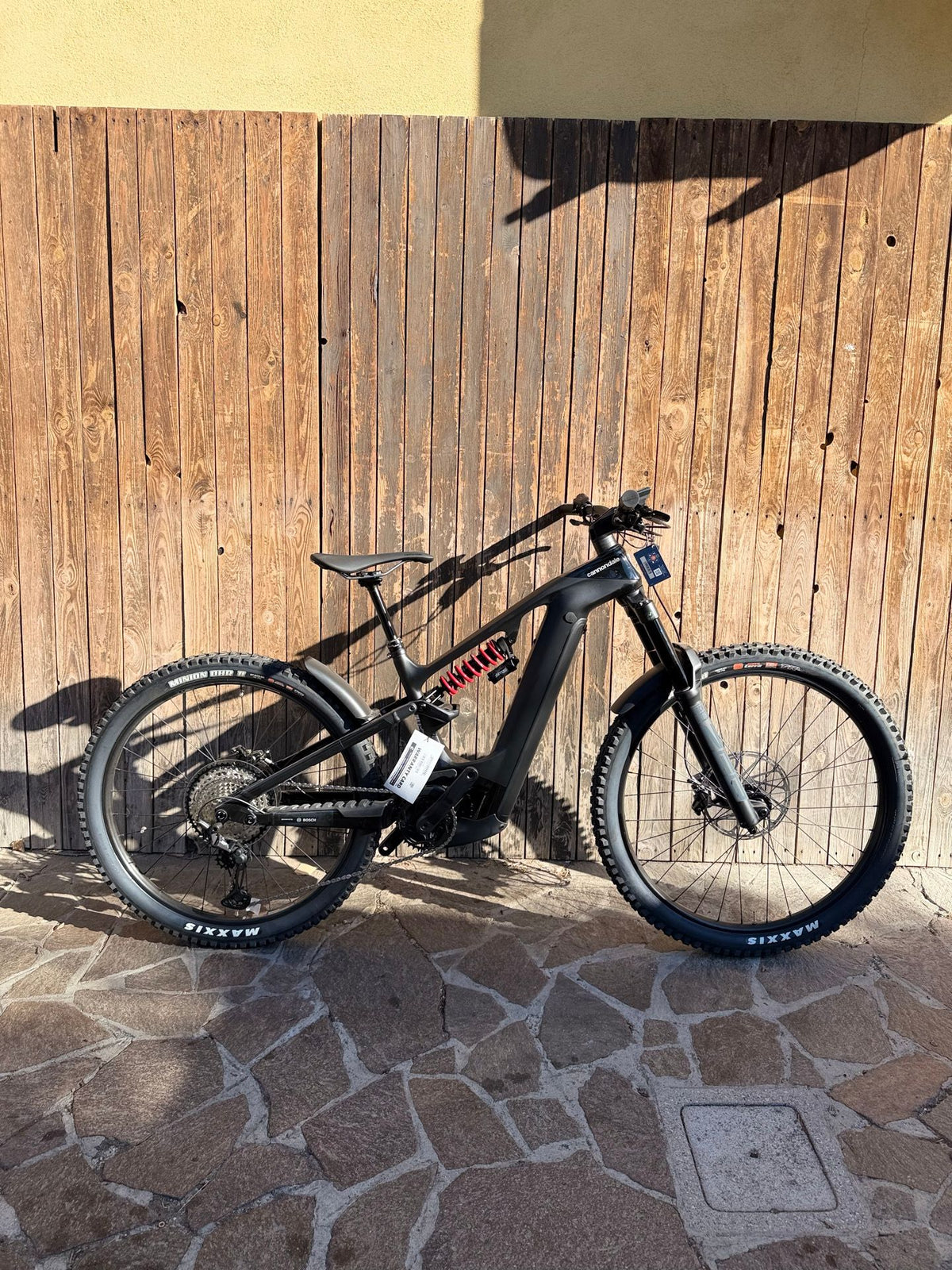 Cannondale Moterra Neo Carbon Lt 2 2023 usata — vista laterale