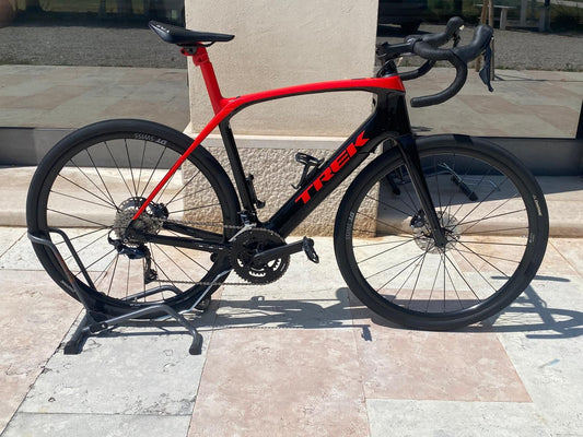 Trek Domane+ Lt 7 2021 usata — vista laterale
