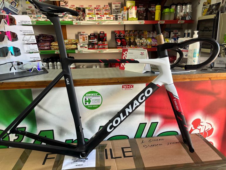 Colnago V5rs 2025 usata — vista laterale