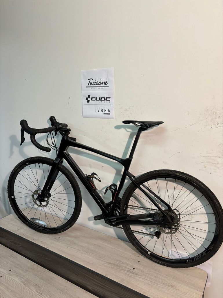 Giant Revolt Advanced — gruppo Shimano Ultegra, taglia M
