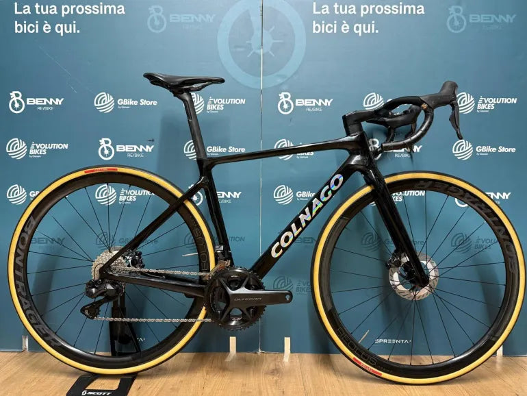 Colnago V4rs 2025 usata — vista laterale
