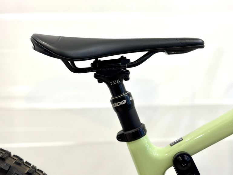 Santa Cruz Heckler R / Carbon C / Mx 2023 usata — dettaglio
