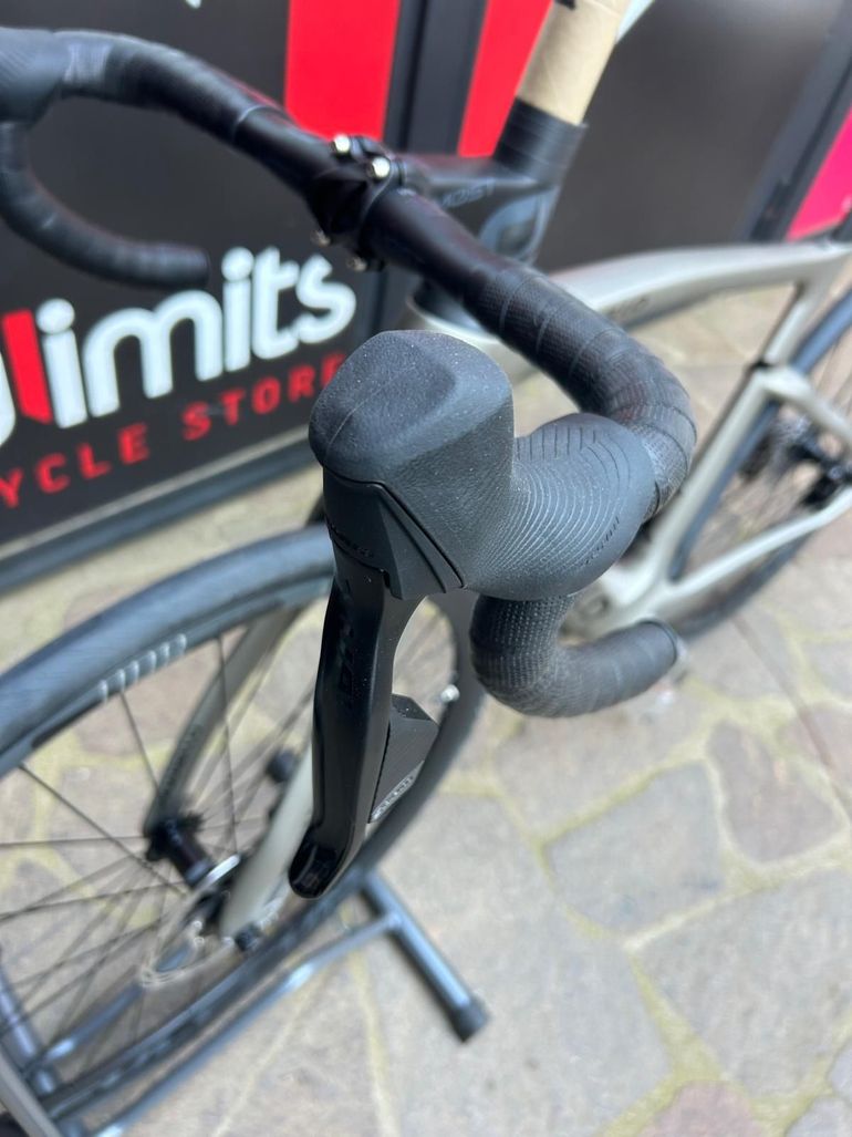 Pinarello Dogma F 2023 — Bici usata