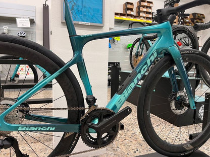 Bianchi Infinito Pro Powermeter — gruppo Shimano Ultegra Di2, taglia 50 cm