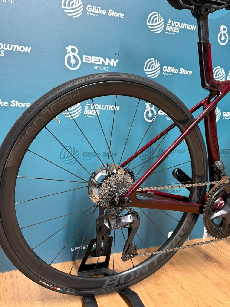 Trek Madone Slr 7 Gen 8 2025 usata — dettaglio