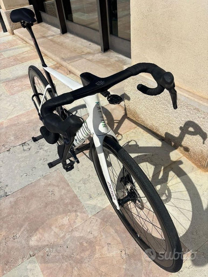 Factor Ostro Vam — gruppo Shimano Ultegra Di2, taglia 56