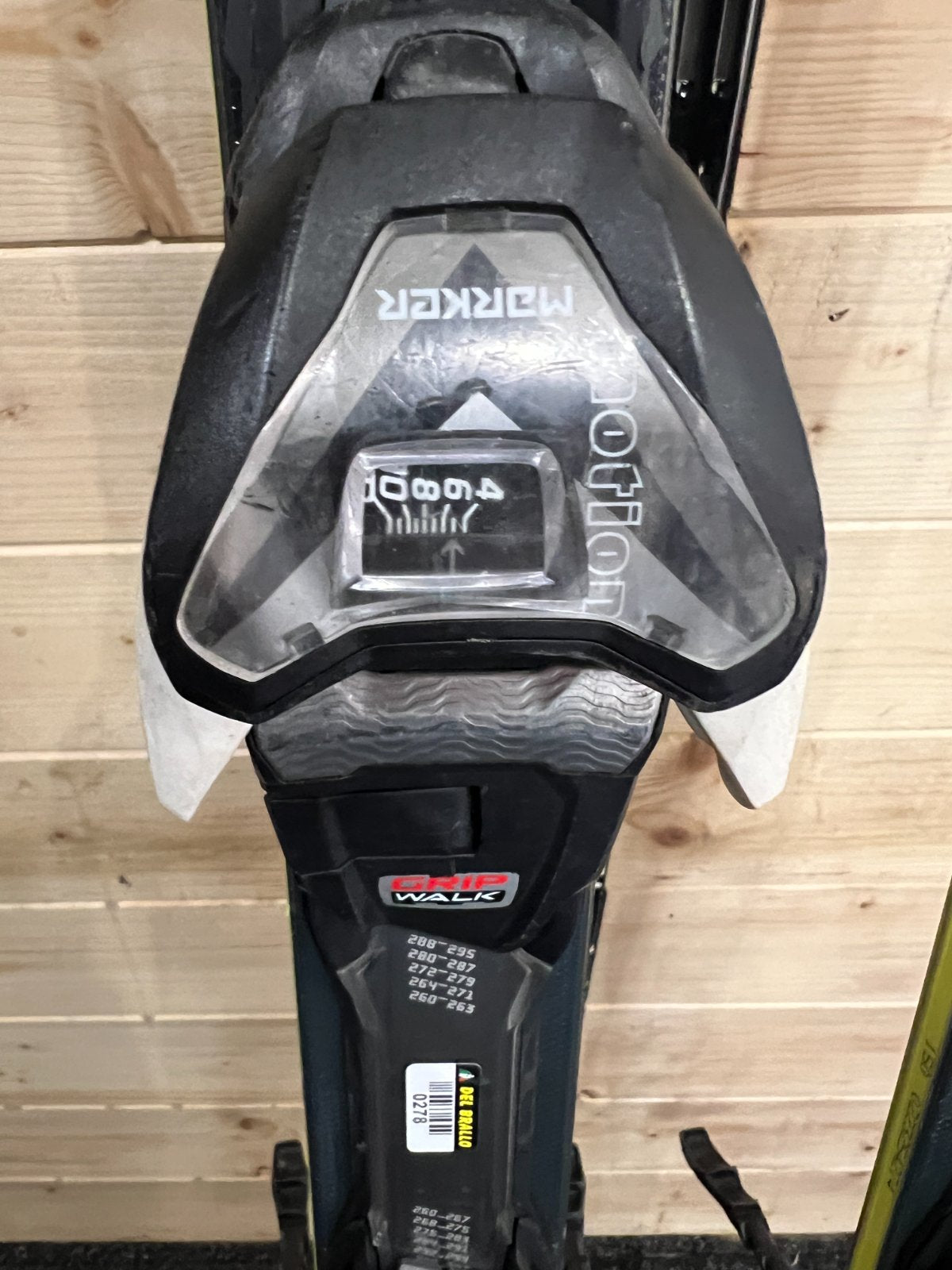 Volkl Racetiger SC 2023 usato — dettaglio