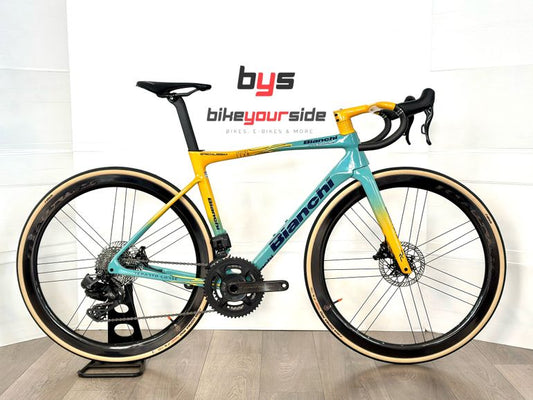 Bianchi Specialissima Pantani 2026 usata — vista laterale