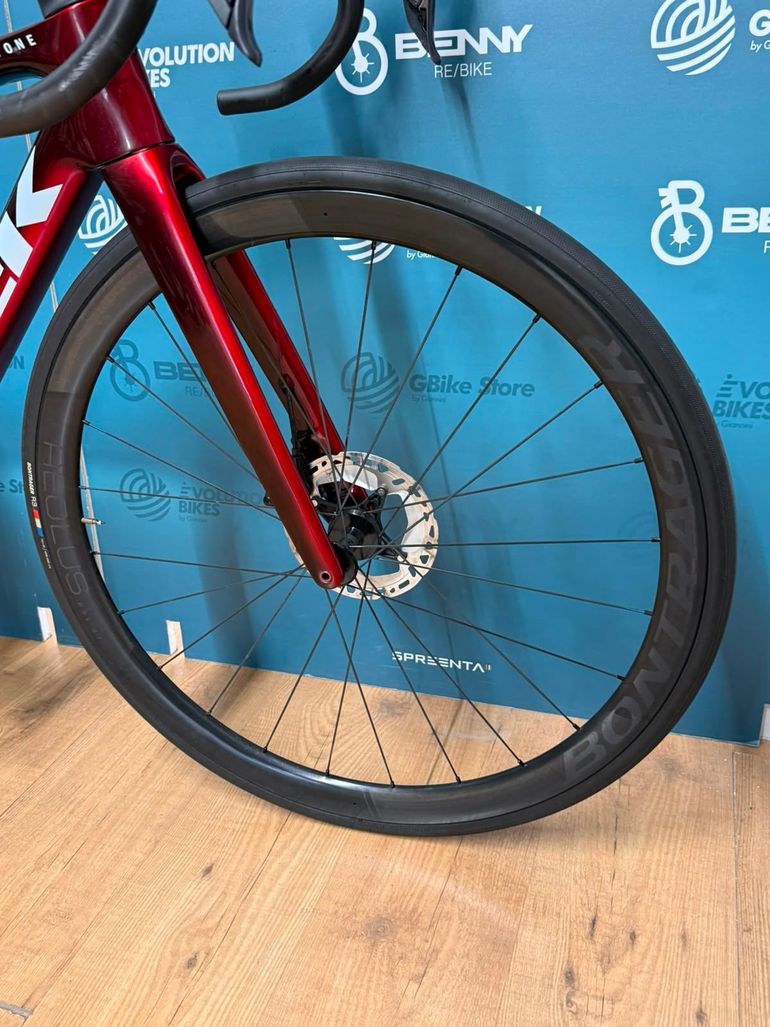 Trek Madone Slr 7 Gen 8 2025 — Bici usata