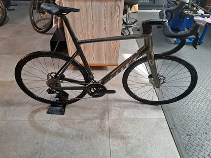 Scott Addict Rc 40 2024 usata — vista laterale