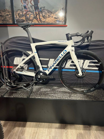 Pinarello F7 2024 usata — vista laterale