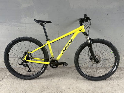 Cannondale Trail 8 2023 usata — vista laterale