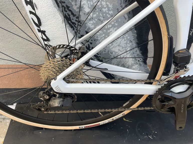 BMC Roadmachine Four 2024 — Bici usata