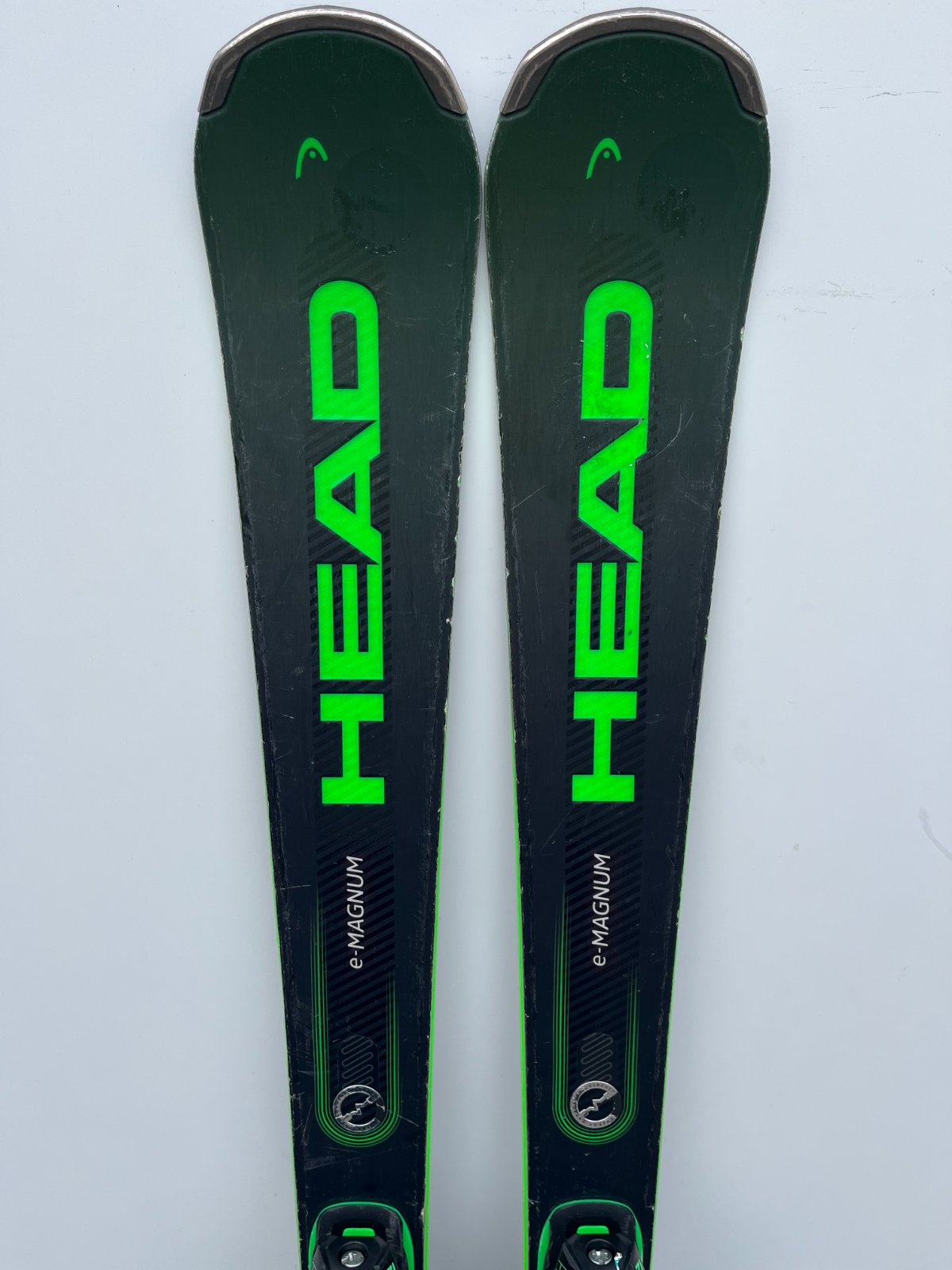 Head Supershape e-Magnum — attacco PRD 12 GW, Buone condizioni