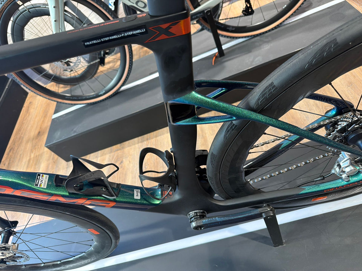 Pinarello Dogma 2027 usata — dettaglio