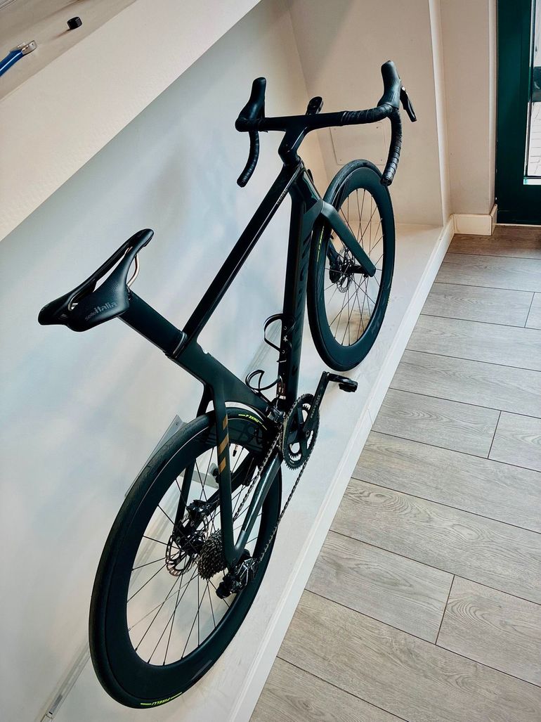 Canyon Aeroad Cfr 2024 usata — dettaglio