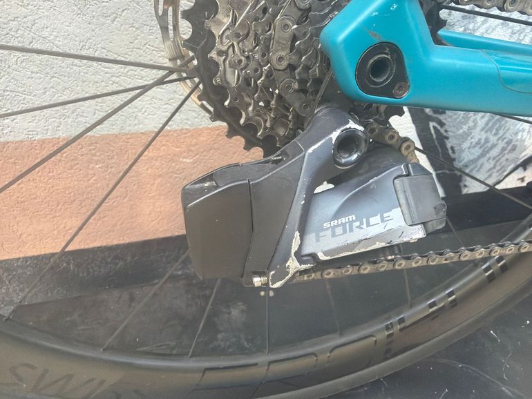 BMC Roadmachine 01 Three 2020 — Bici usata