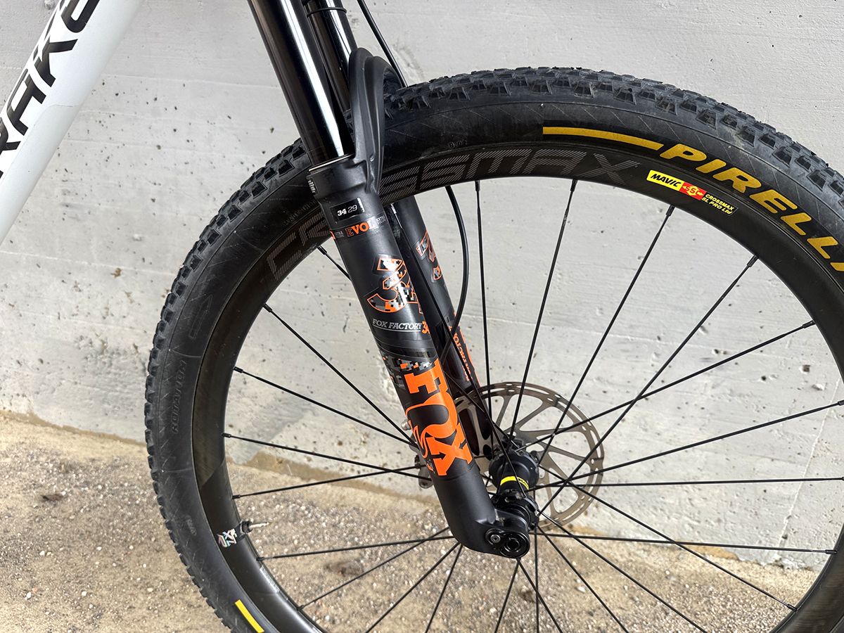 Mondraker F-Podium R 2024 usata — dettaglio