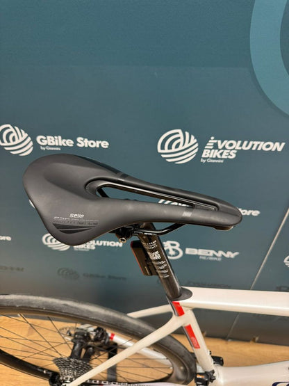 Wilier Triestina Verticale Slr 2025 usata — dettaglio