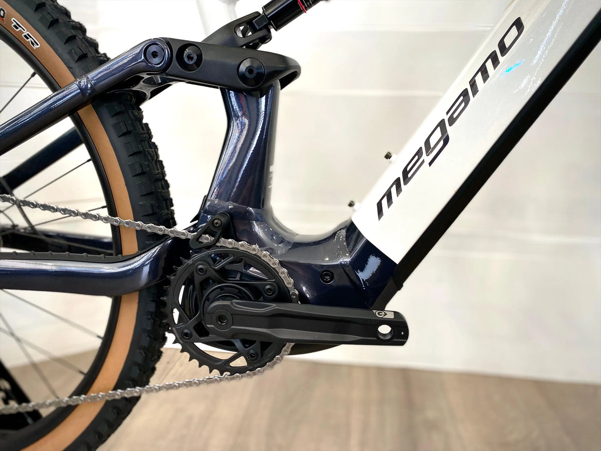 Megamo Ryal 10 2027 usata — dettaglio
