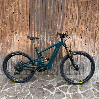 Santa Cruz Bullit Rsv 2024 usata — vista laterale