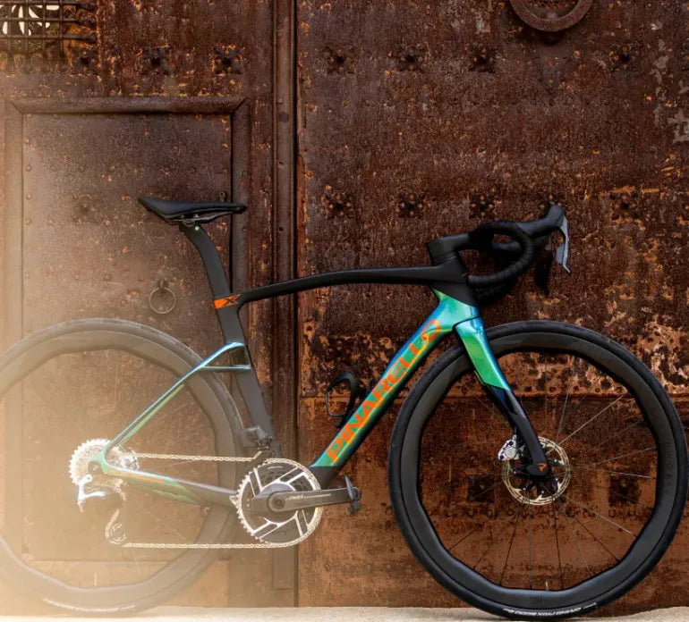 Pinarello Dogma 2027 usata — vista laterale