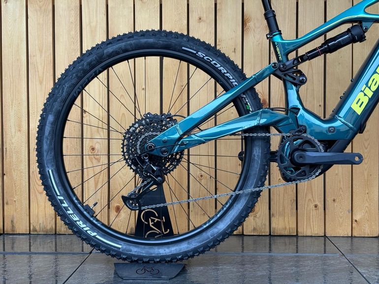 Bianchi E-Vertic FX 9.2 — gruppo SRAM SX Eagle, taglia L