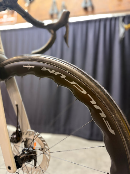 Focus Izalco Max 9.8 2024 usata — dettaglio