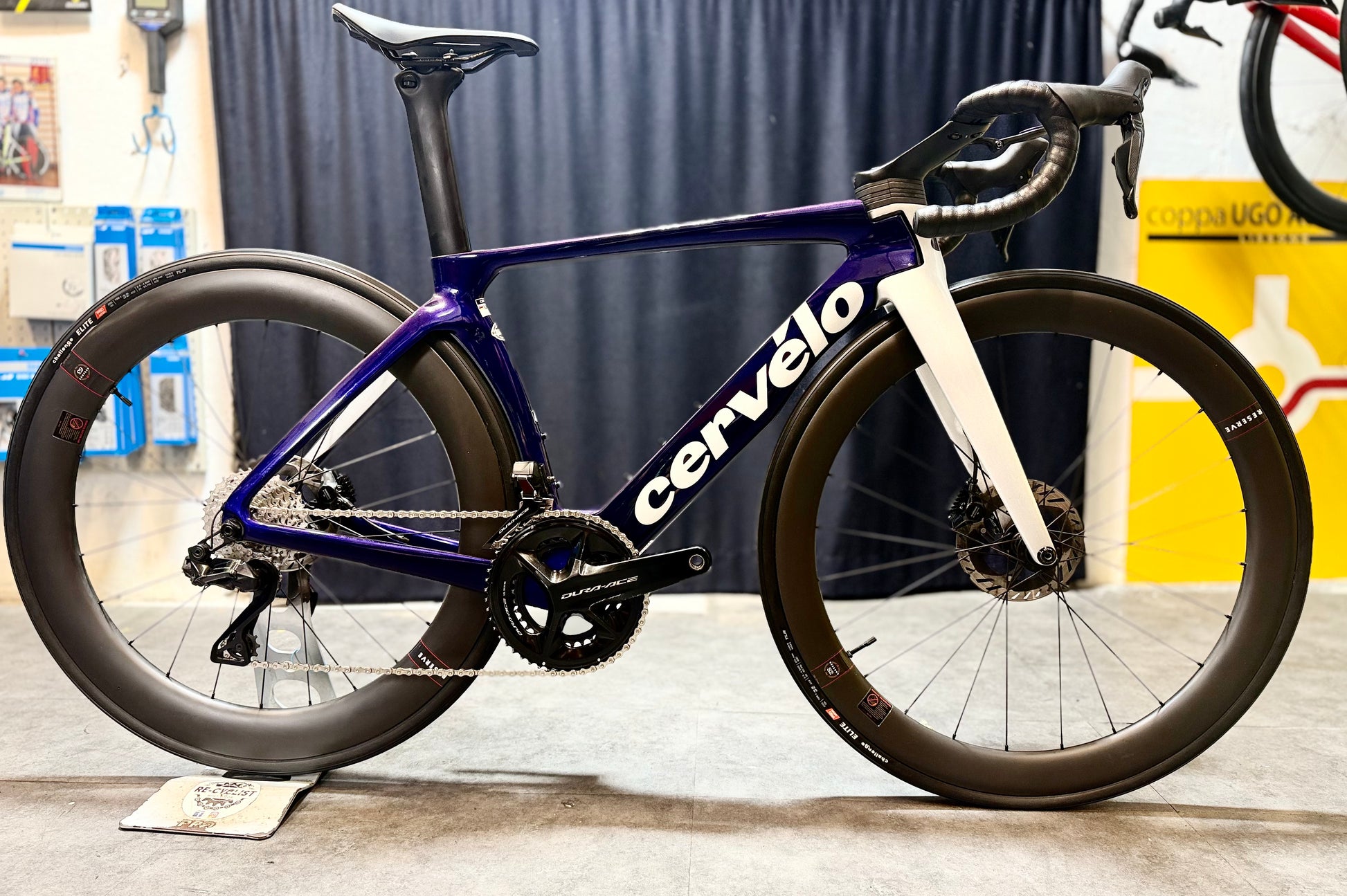 Cervelo S5 Sapphire Ice 2024 usata — vista laterale