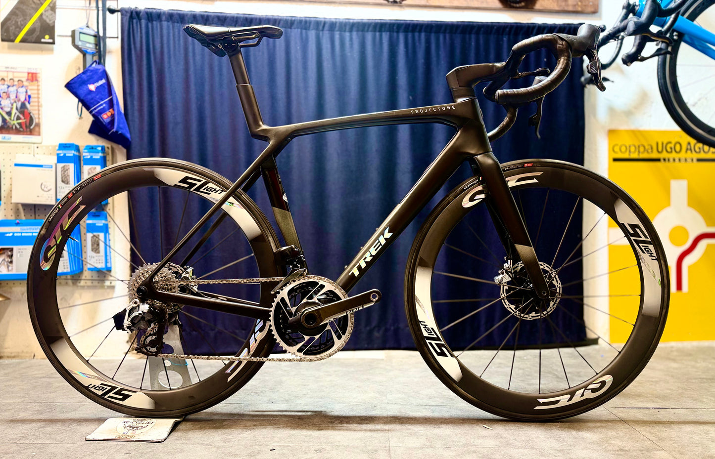 Madone Slr 9 Gen 8 Project One — gruppo SRAM Red AXS, taglia M\/L