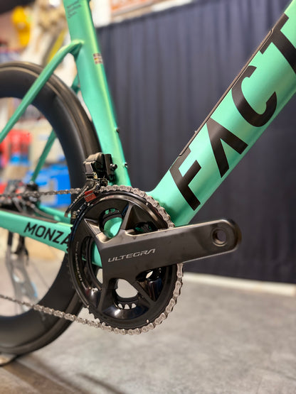 Factor Monza Steel 2025 usata — dettaglio