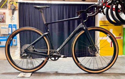 Kross Esker Rs 2.0 2025 usata — vista laterale
