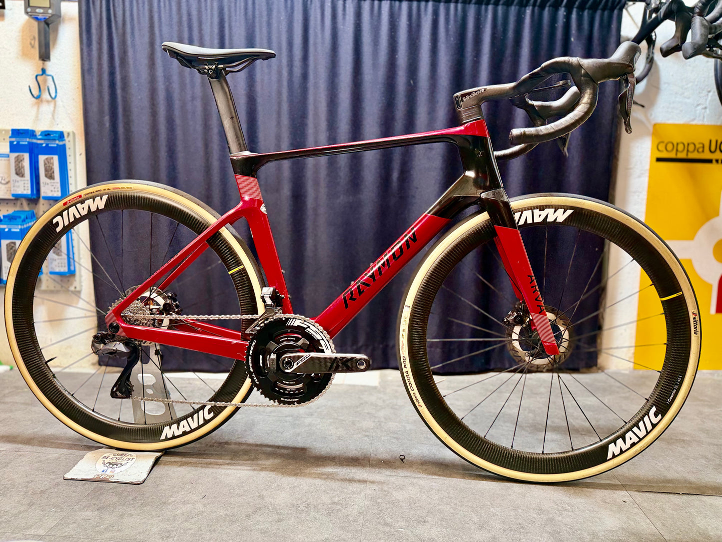 Arva Ultra — gruppo Shimano Ultegra Di2, taglia 56