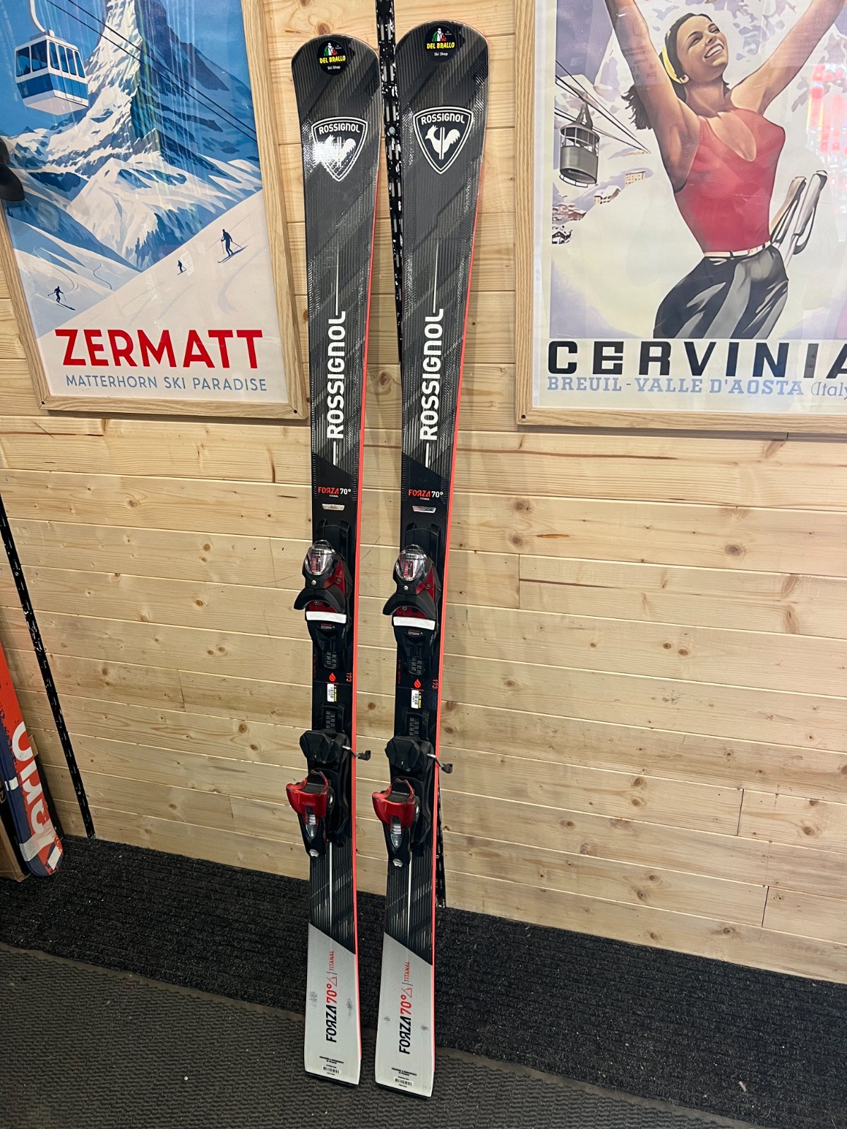 Rossignol Forza 70 TI — raggio 14m, waist 77mm