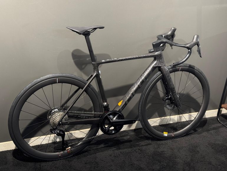 Focus Izalco Max 9.7 — telaio in Carbonio, Nuovo