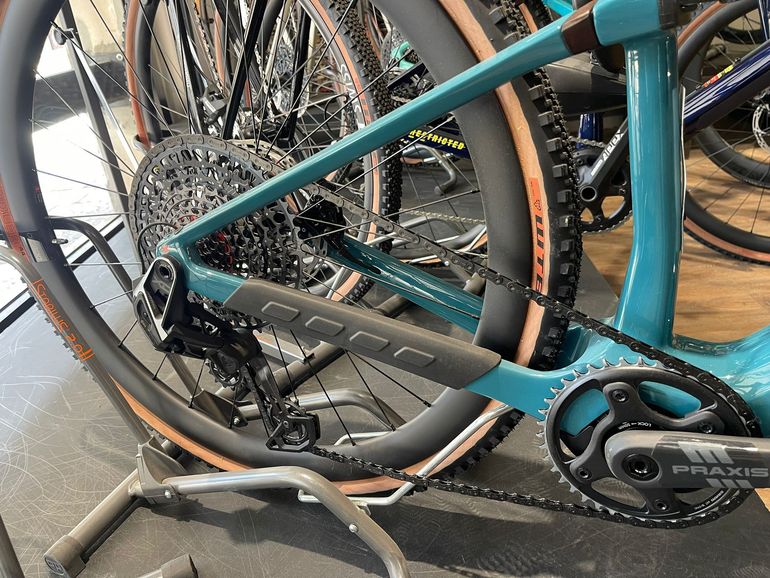 BMC Urs Amp Lt Two — gruppo SRAM X0 Eagle AXS, taglia S