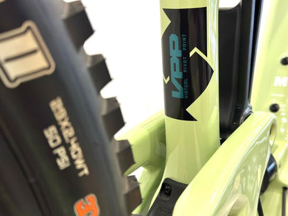 Santa Cruz Heckler R / Carbon C / Mx 2023 usata — dettaglio