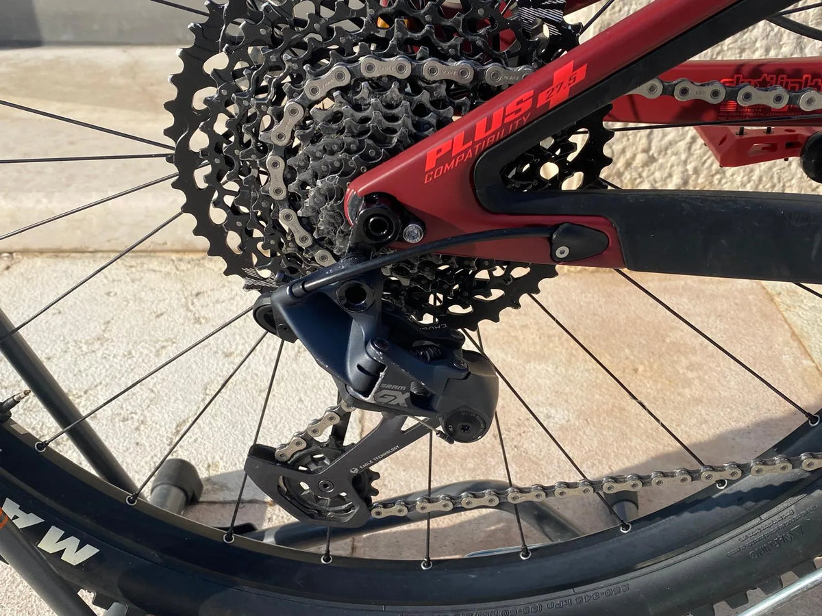 Pivot Trail 423 Kashima 2024 — Bici usata