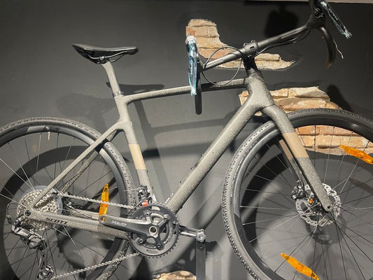 Scott Addict Gravel 40 2024 usata — vista laterale