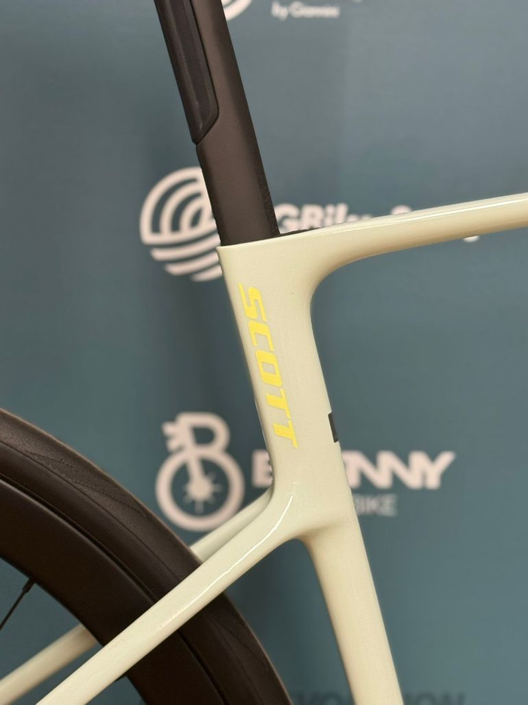 Scott Addict 30 2026 usata — dettaglio
