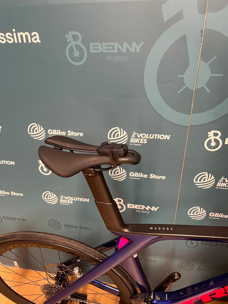Trek Madone Slr 9 Gen 7 2023 — Bici usata