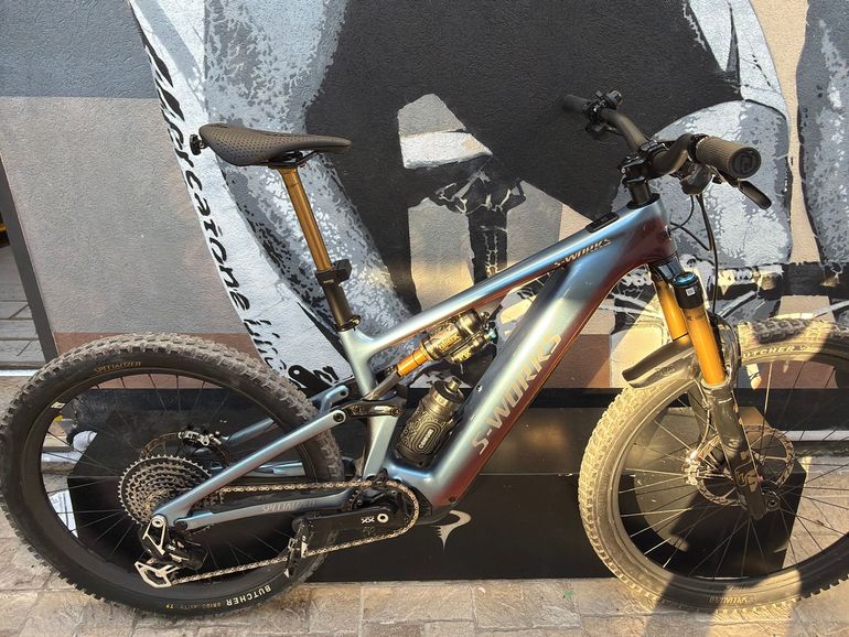 Specialized Turbo Levo 4 2026 usata — vista laterale