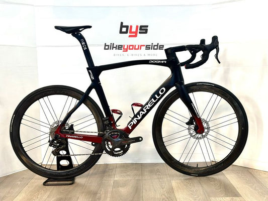 Pinarello Dogma F12 2022 usata — vista laterale