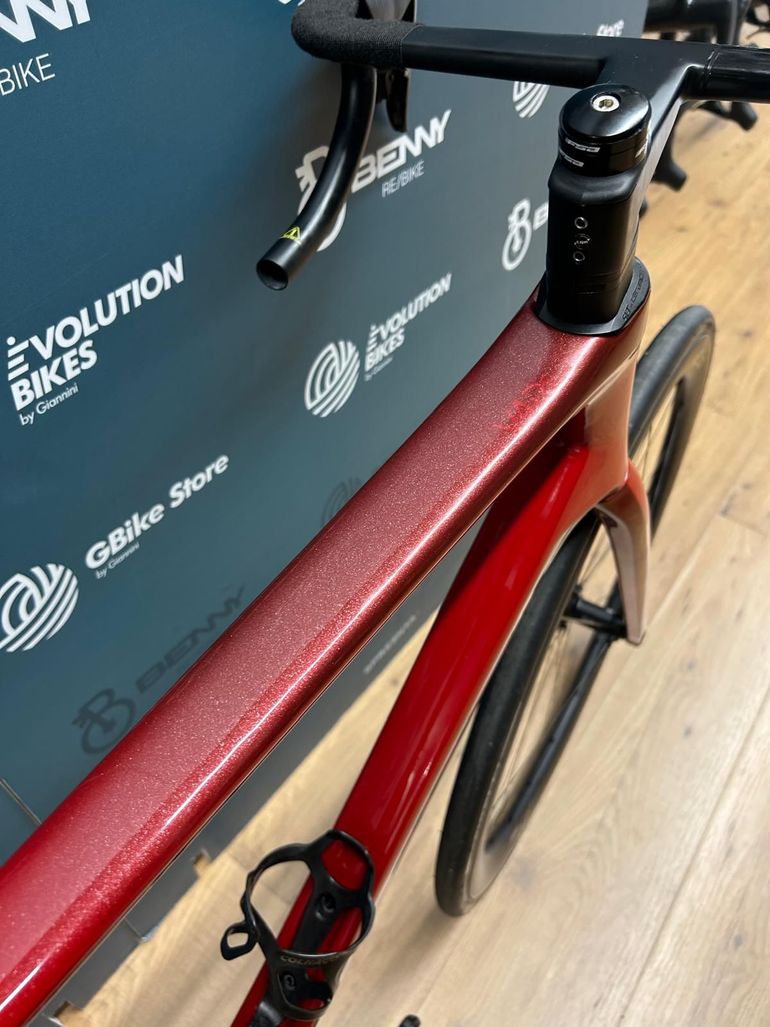 Colnago V4RS 2024 usata — dettaglio