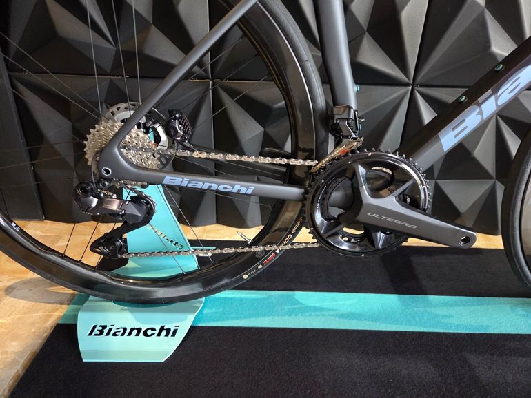 Bianchi Specialissima Comp — gruppo Shimano Ultegra Di2, taglia 53