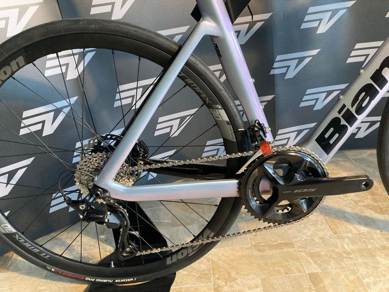 Bianchi Aria E-Road — gruppo Shimano 105, taglia 55