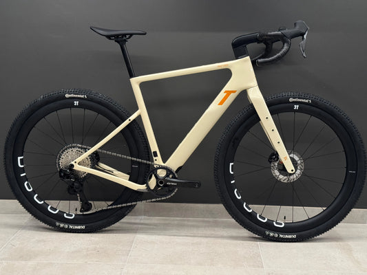 3T Ultra 2 Italia 1x12 2027 usata — vista laterale