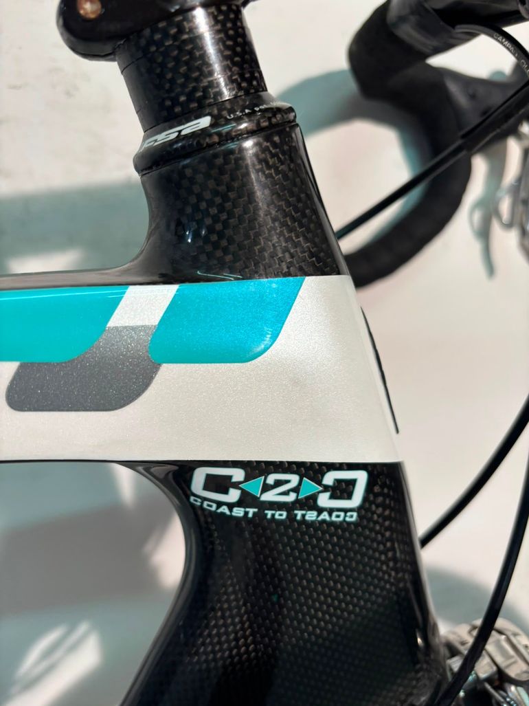 Bianchi C2c 928 — gruppo Campagnolo Veloce, taglia 58